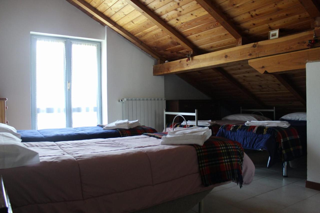 Готель Casa Per Ferie Beatorosaz Чезана-Торинезе Екстер'єр фото